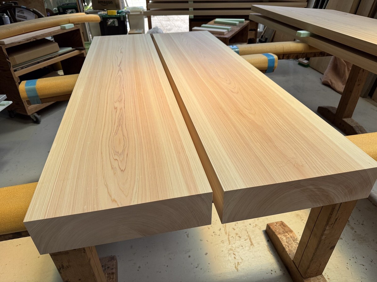 【Pet Table Hinoki】  No.833 The Hinoki Collection – The Citizenry