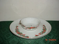 2-PC TIENSHAN "POINSETTIA & RIBBONS" 10 3/4" CHIP & DIP/WHT-RED-GRN/CLEARANCE-S