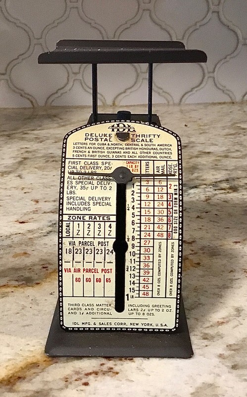 Vintage Deluxe Thrifty Postal Scale IDL MFG CORP 1 lb Scale USA - Antique