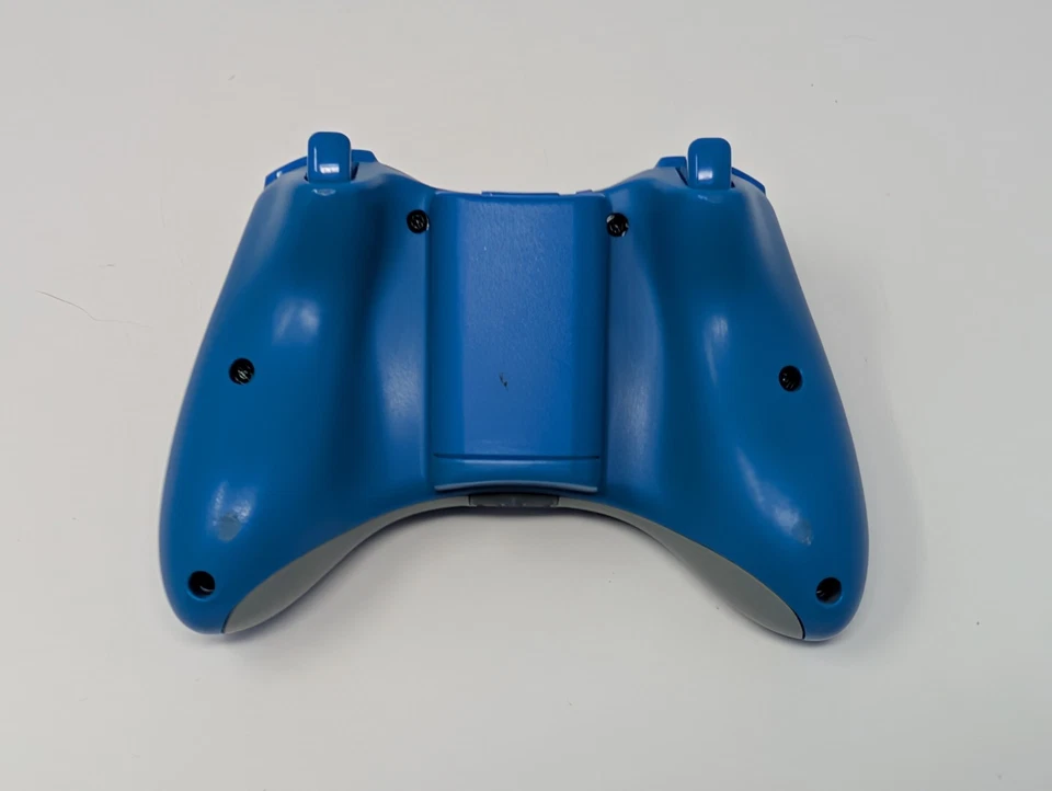 Genuine Blue Grey Xbox 360 Wireless Controller OEM - Image 3 of 3