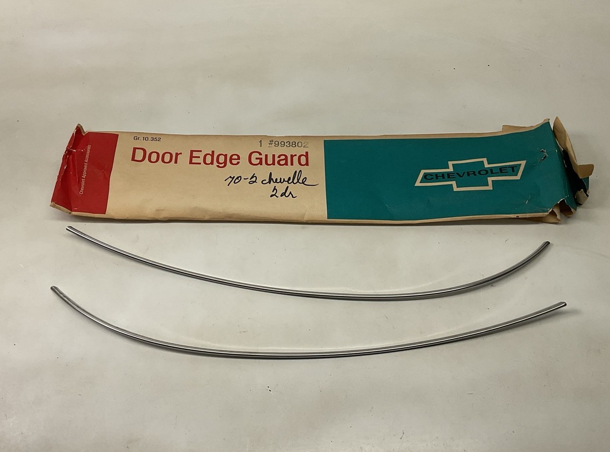 NOS GM 1970-72 Chevelle SS 13800 2 Door Edge Guard 993802 k4 | eBay