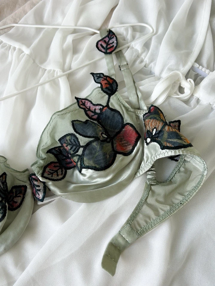 Sujetador de seda vintage Janet Reger 34 B Foto 3 de 4