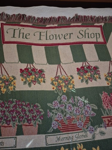 Vintage American Farmhouse Woven Tapestry Throw Blanket - 193cm L x 128cm W - Picture 4 of 24
