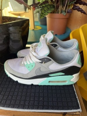 Size 8.5 - Nike Air Max 90 Hyper Turquoise