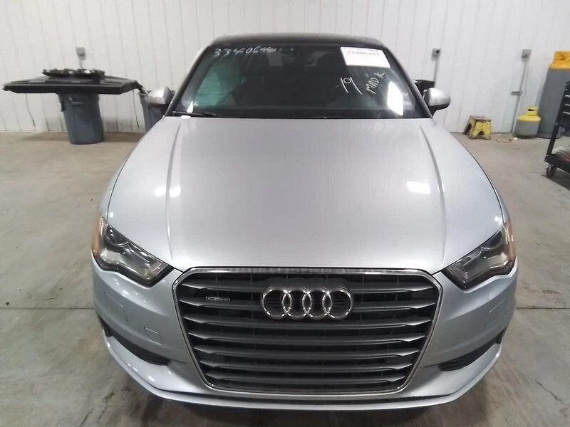 Espejo retrovisor 15-18 Audi A3 Q3 15-16 Audi S3 brújula atenuación automática negro Foto 2 de 4