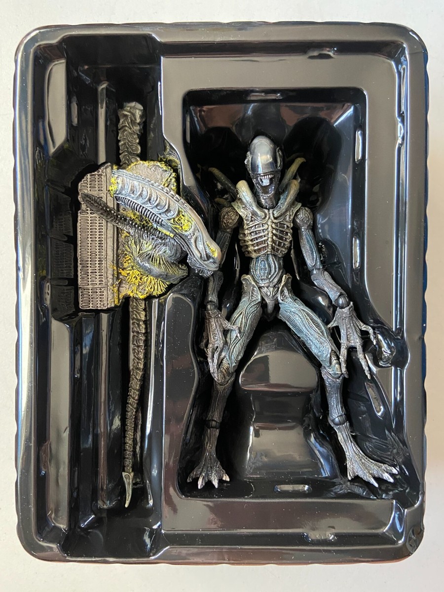 Play Arts Kai Aliens Colonial Marines No. 1 Lurker Xenomorph Play Arts Kai Aliens Colonial Marines No. 1 Lurker Xenomorph