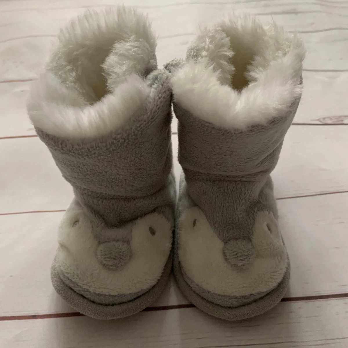 Little girls top white boots