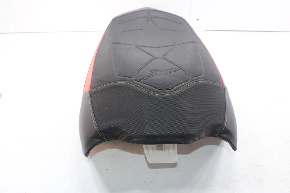 2017 Ski-doo Mxz 800r Blizzard E-tec Seat black red yellow white 510005417 - Image 4 of 4