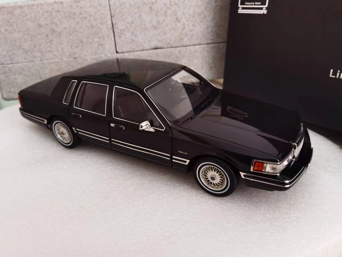 Black 1/18 Lincoln Town Car | eBay
