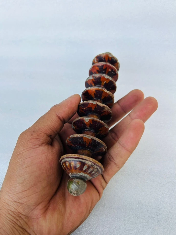 Juguete infantil vintage de madera pintado a mano hecho a mano juguete único para niños Foto 3 de 4