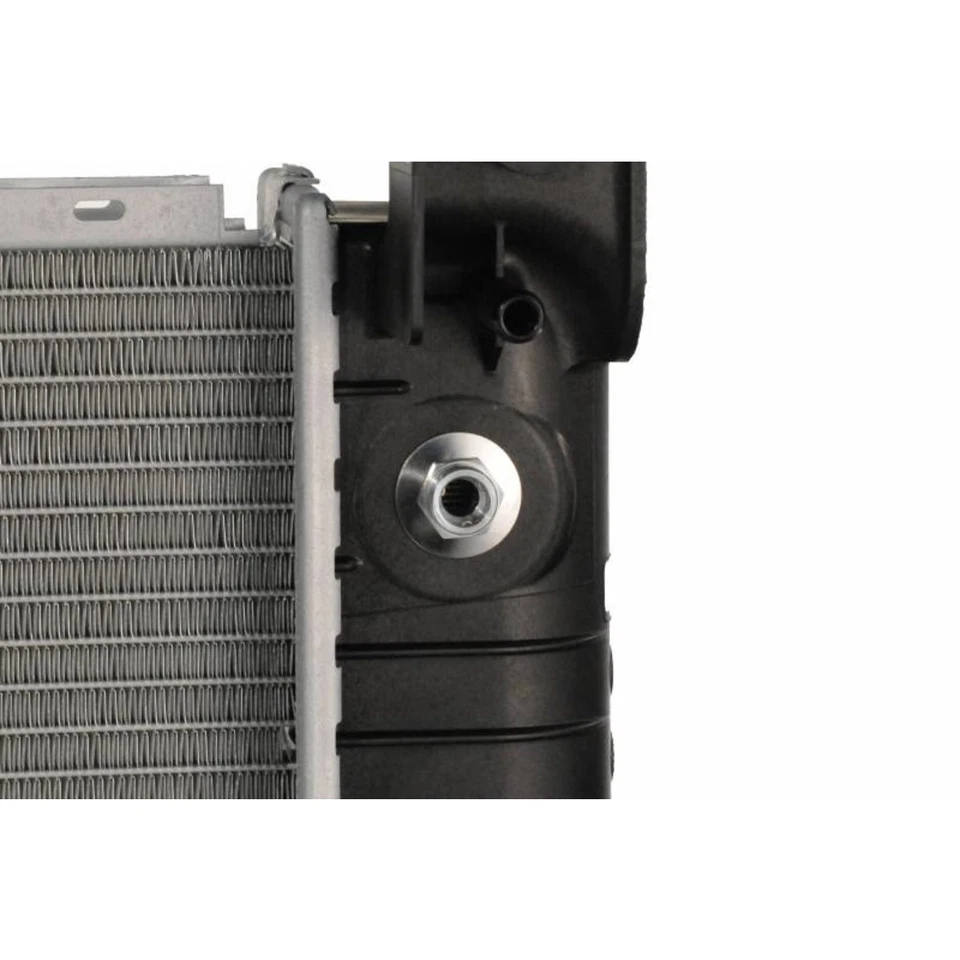21647 AC Delco Radiator for Chevy Yukon Avalanche Suburban Cadillac Escalade ESV Foto 4 de 4