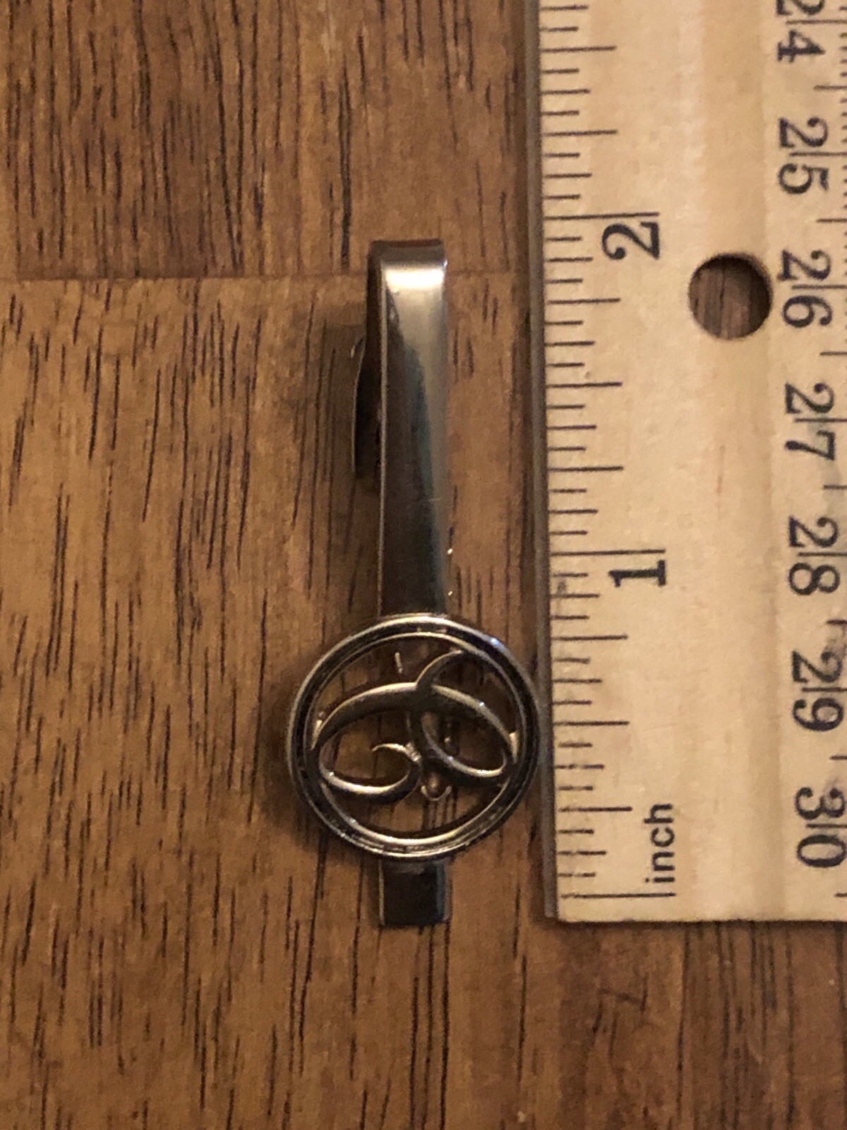 Monogrammed “e” Initial Silver Tone Tie Bar (Q1) - image 2