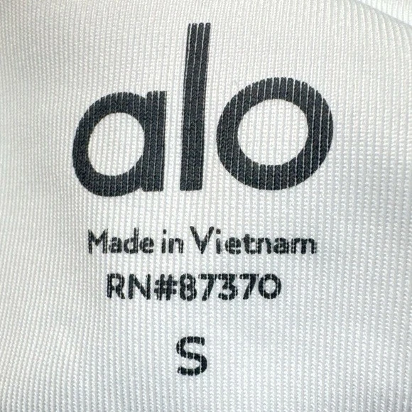 Top Alo Yoga Para Mujer Pequeño Blanco Diosa Acanalado Bandeau Rendimiento Gimnasio con Almohadilla Foto 3 de 4