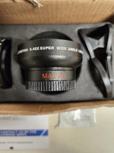 Neewer 37 MM Cell Phone Lens Accessory Kit, Includes 0.45X Wide Angle Lens - Image 4 of 4