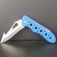 Frost Cutlery Whitetail 15-083BL Stainless Steel Combo Edge Blue Pocketknife