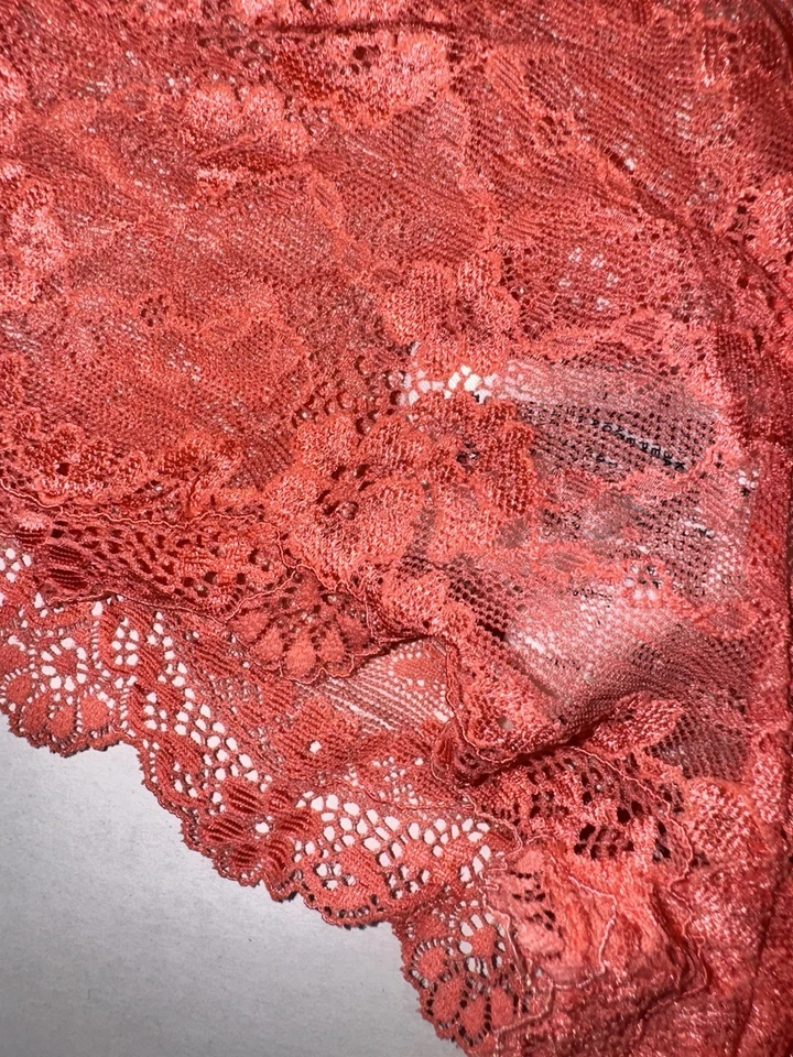 Bragas interiores de encaje melocotón talla 8 de H&M para mujer Foto 2 de 4