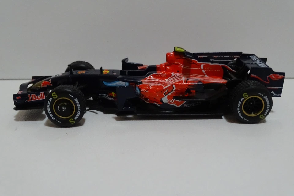 TORO ROSSO-Ferrari STR3 #15 "F1 Weltmeisterschaft 2008 ~ 1. GP Monza ~ S.Vettel" - Bild 2 von 4