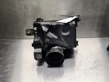 2017 Hyundai Elantra 2.0L Sedan Air Cleaner Filter Box Assembly 28112-F2000 OEM