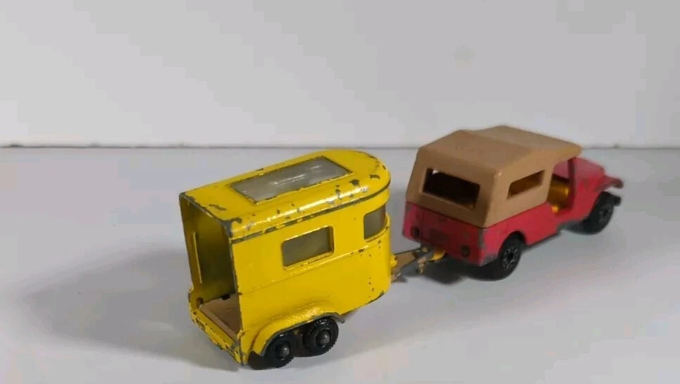 Rare Matchbox Lesney Superfast #53 1977 Red Field Car W/#43 Pony Trailer - Image 3 of 4
