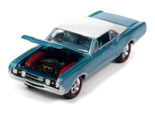 Johnny Lightning NEW 1967 Oldsmobile 442 W-30 1/64th Diecast Car by AW JLMC031A - Picture 2 of 6