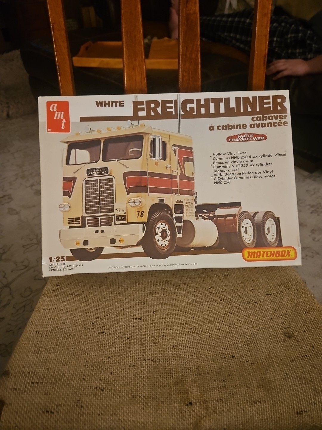 White Freightliner Cabover Semi Truck AMT PK-6118 Matchbox Model 1982 Sealed Kit