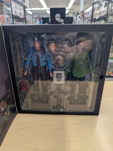 Evil Dead Ultimate Bloody Ash & Cheryl Williams 2-Pack Action Figures Neca - 第 5/6 張圖片