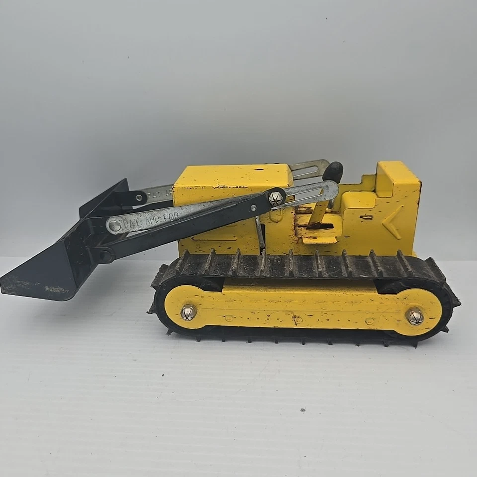 Vintage 1960s Structo Bulldozer Loader Pressed Steel Made In USA - Image 4 of 4
