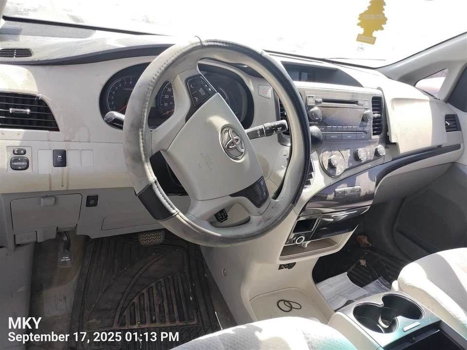 SIENNA 2012 锁执行器 7131623 — 第 3/4 张图片