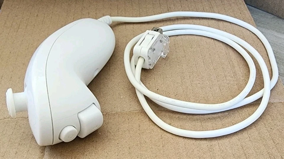OEM Nintendo Wii White Nunchuck Controller RVL-004 Tested Working - Image 3 of 3