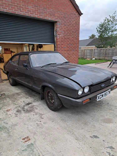 FORD CAPRI 1.6 GL 1980.. ONE OWNER.. GARAGED 20 YEARS.. - Picture 1 of 23
