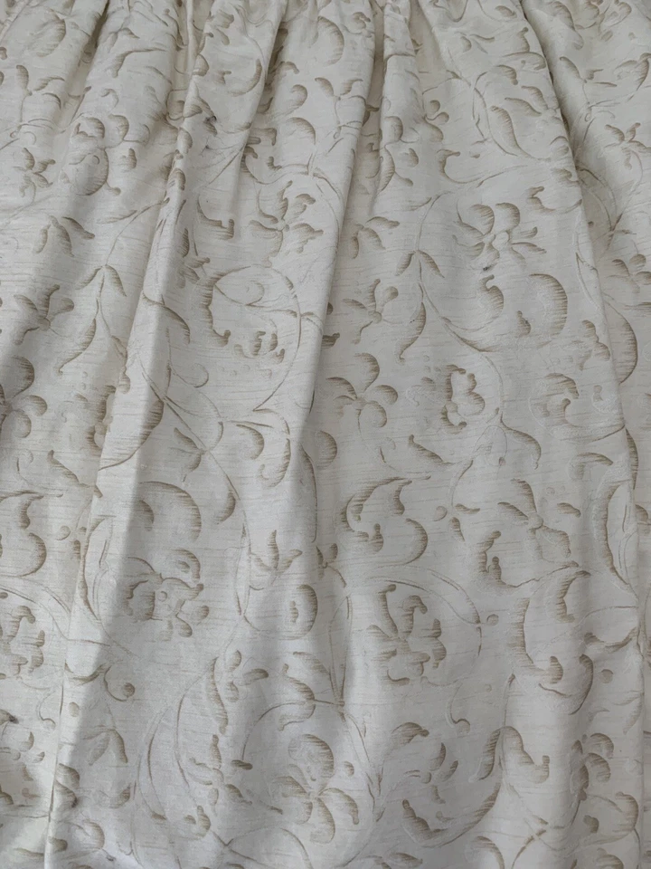 Ralph Lauren Yorkshire Rose Queen Tonal Scroll Bedskirt EUC 18” - Image 2 of 2