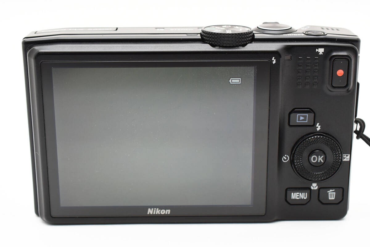 ジャンク Nikon COOLPIX 14倍ズーム S8200 ブラック Nikon Coolpix S8200 (Black) 16-megapixel digital camera with