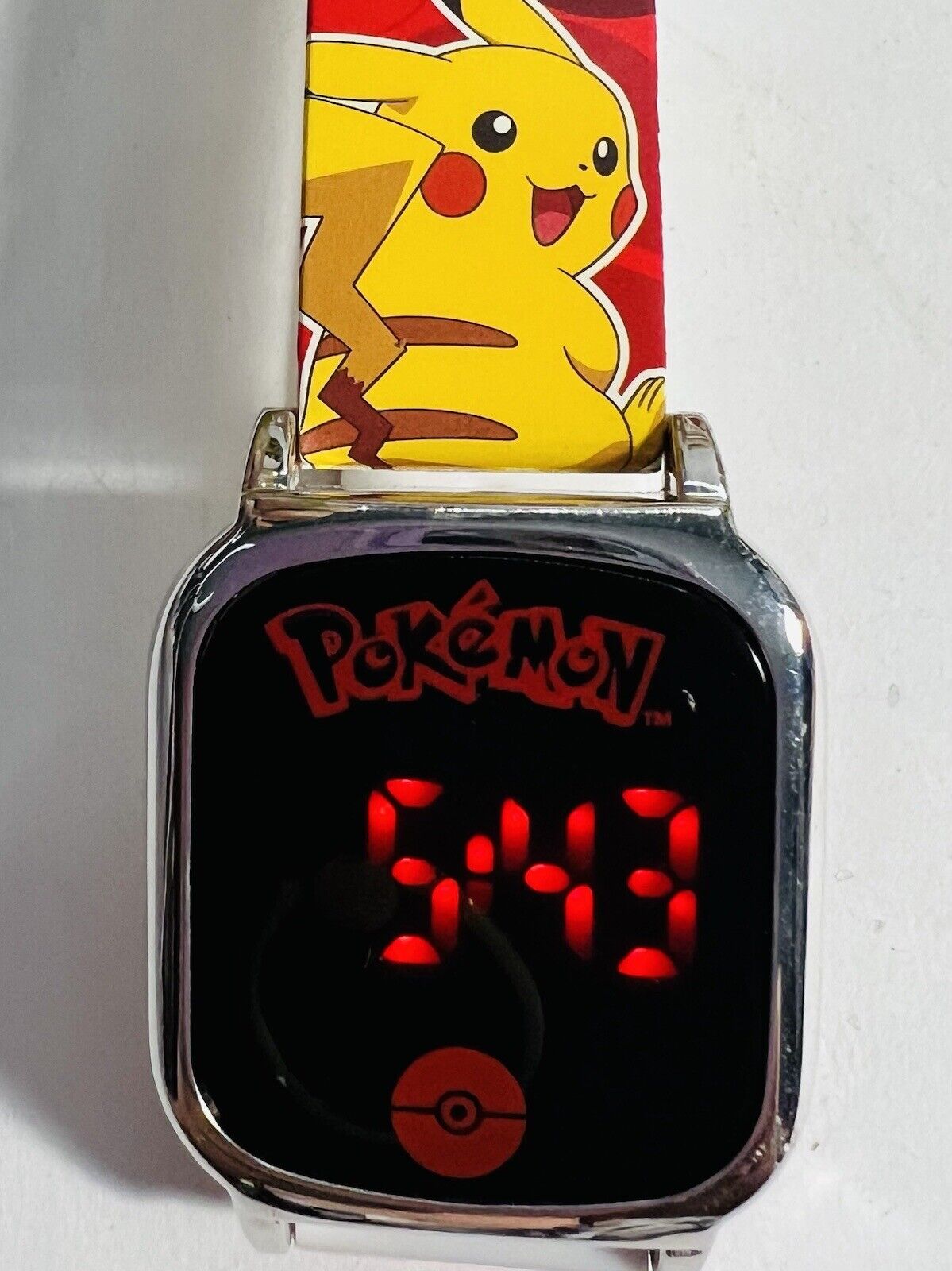 Pokémon Unisex Children's LCD Watch with Flashing Icon and Dial in Red -  POK4204WM 