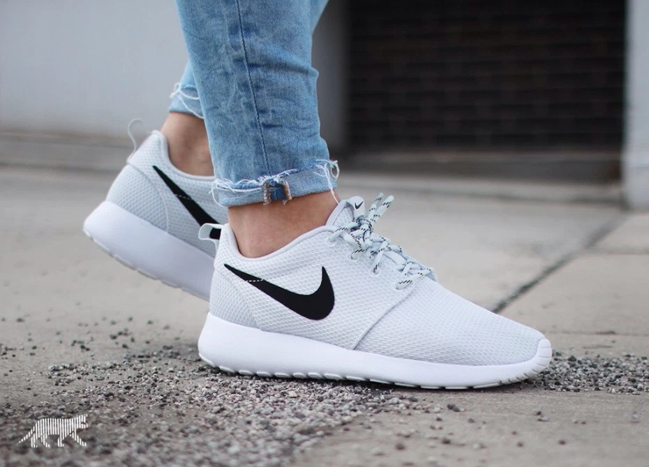 NIKE ROSHE RUN Running WOMENS NEW Athletic Sneakers | eBay