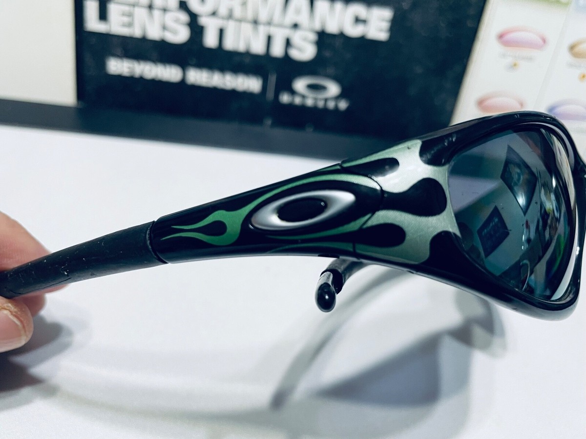 Oakley Straight Jacket Polished Black Green Flame w/ Emerald Oakley Straight Jacket Polished Black Green Flame w/ Emerald