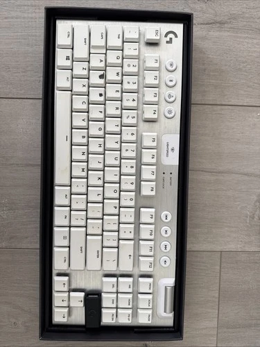 Logitech G915 TKL Tenkeyless Wireless RGB Mechanical Gaming Keyboard White