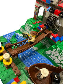 LEGO Adventurers: Amazon Ancient Ruins (5986) 99% Complete No box, instructions.