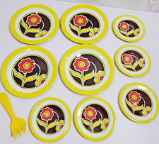Vintage Toy Dishes Tin Litho 1970s Mid Century Mod Flowers 9 dishes Yellow Brown