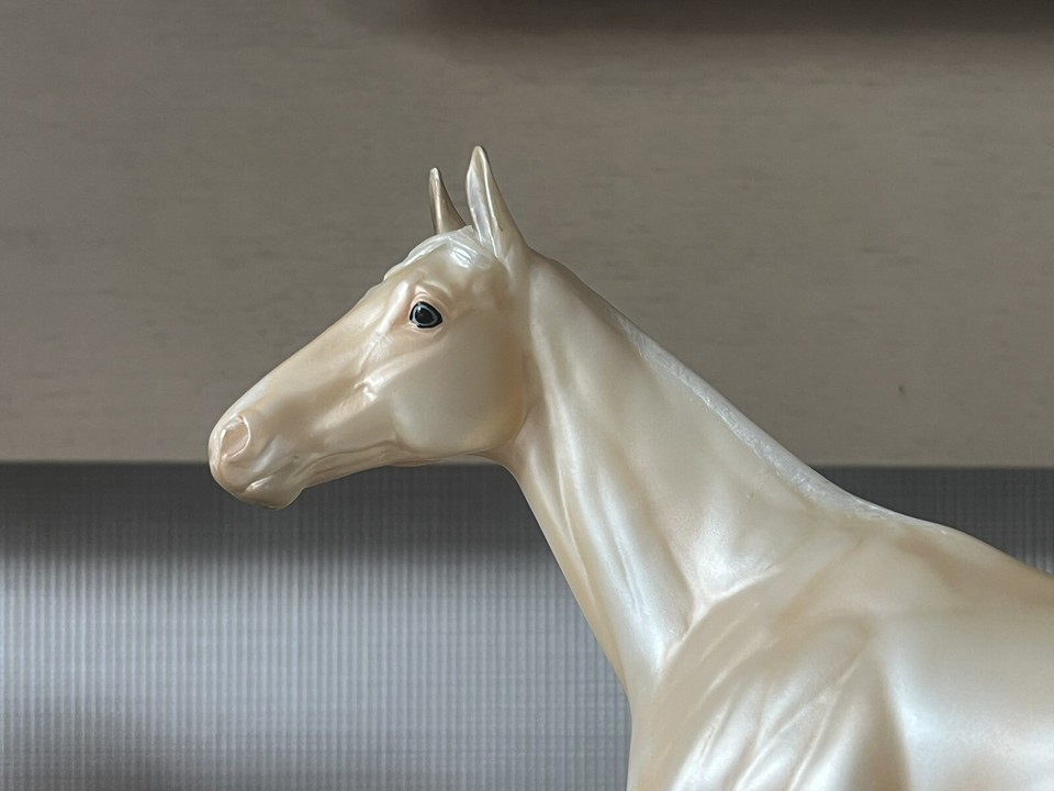 BreyerFest 2024 Matte Surprise Cremello Girls Run The World eBay
