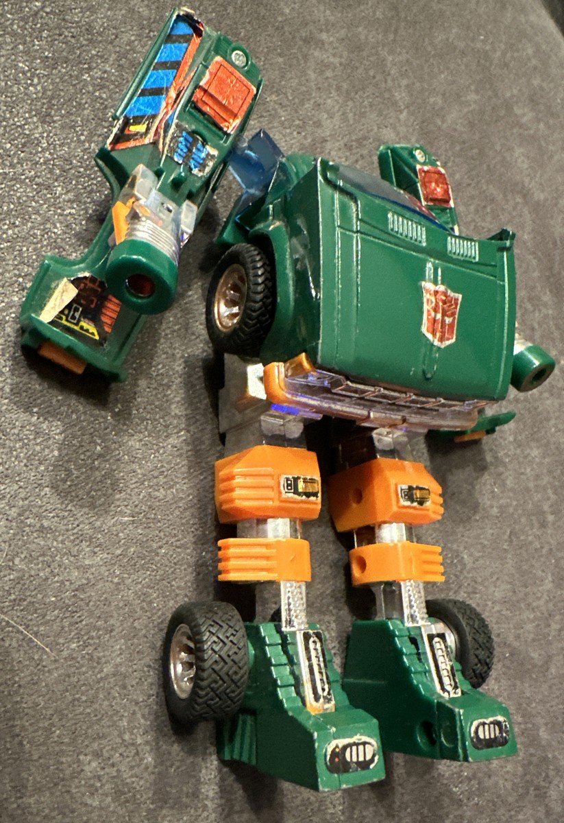 Vintage 1985 G1 Transformers Autobot Hoist Hasbro Tow Truck