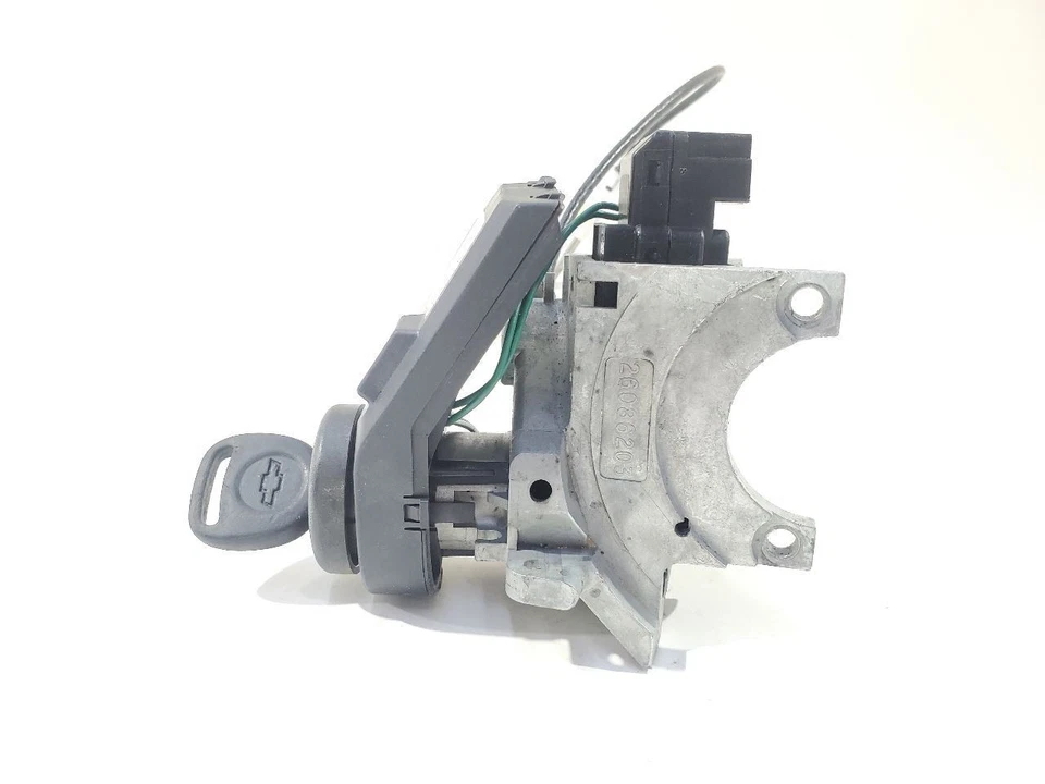 2008 2014 Chevrolet Silverado 1500 OEM Ignition Switch With Key 25733005 - Image 3 of 4