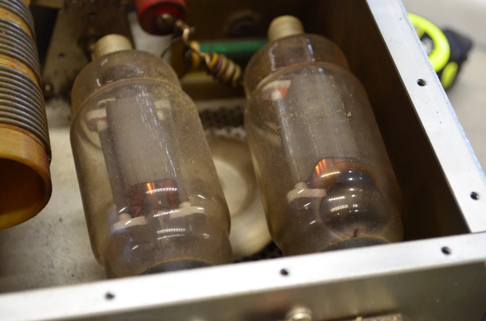 Heathkit SB-200 Linear Amplifier Cetron 572B Tubes Vintage Ham Radio Amp - Image 2 of 4