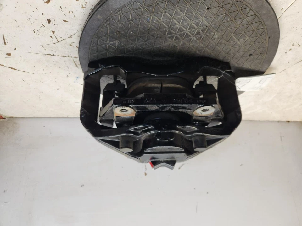 Driver Left Caliper Front Fits 10-17 BMW 550i GT 776166 - Image 3 of 4