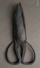 Primitive iron scissors . Rare Primitive iron scissors