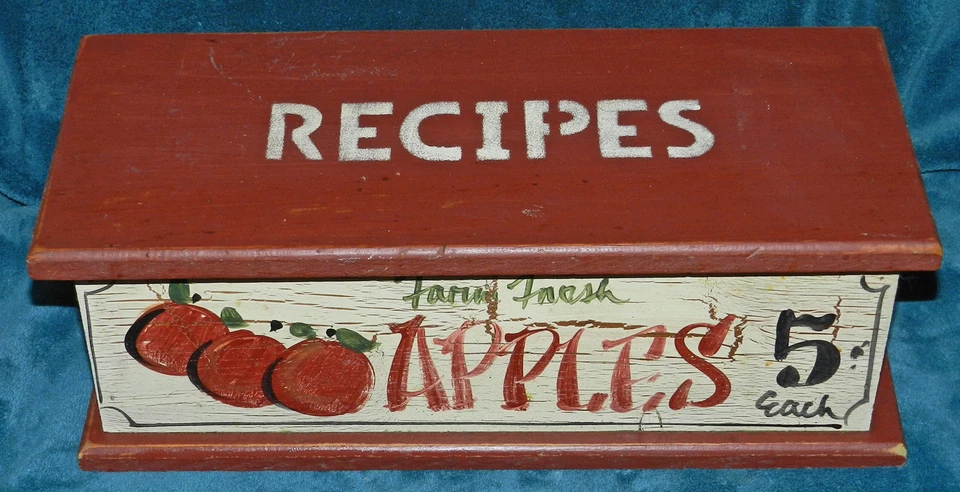 AWESOME VTG PAINTED WOOD APPLE DOUBLE RECIPE BOX WITH LID!! VERY NICE!! - Image 2 of 4