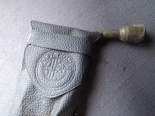 Alfa Romeo GTV / SPIDER Original TOOL POUCH with Alfa Logo LUG WRENCH & SPANNER - Picture 4 of 16