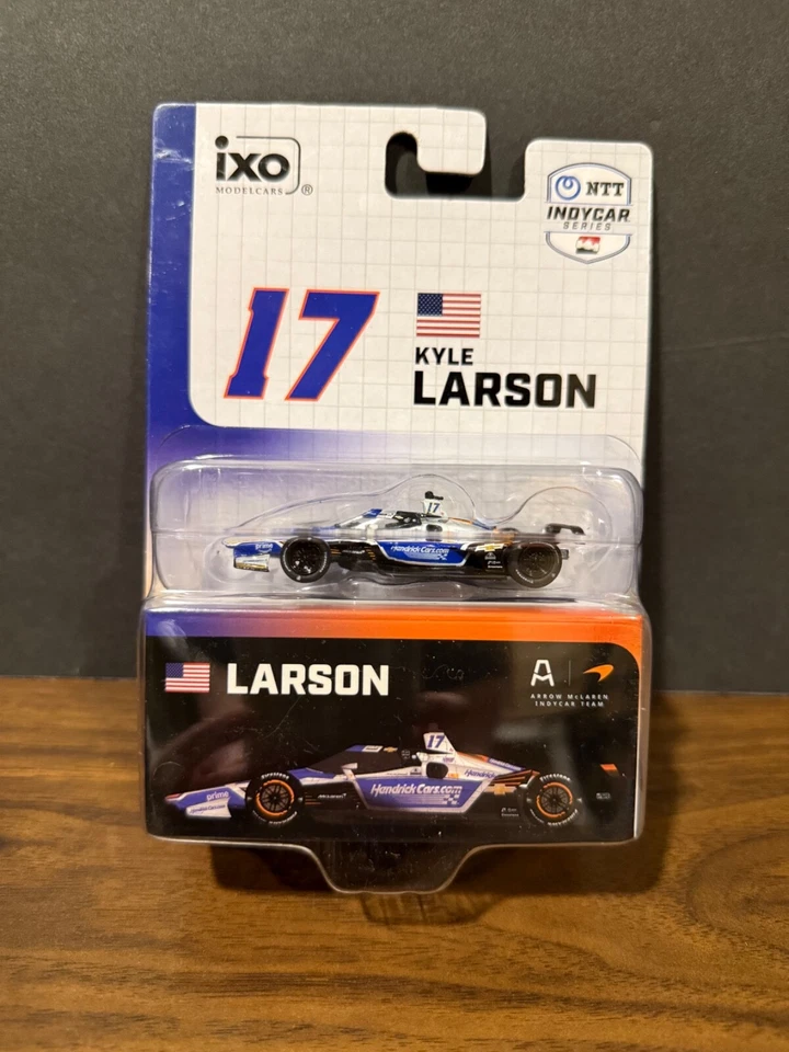 Kyle Larson 2025 #17 HendrickCars.Com INDY 500 NASCAR/INDY 1/64 - Image 4 of 4