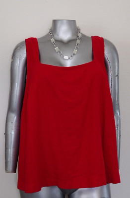 NWT Woman Ava & Viv Top Blouse Size 3X Back decorative Buttons Sleeveless red