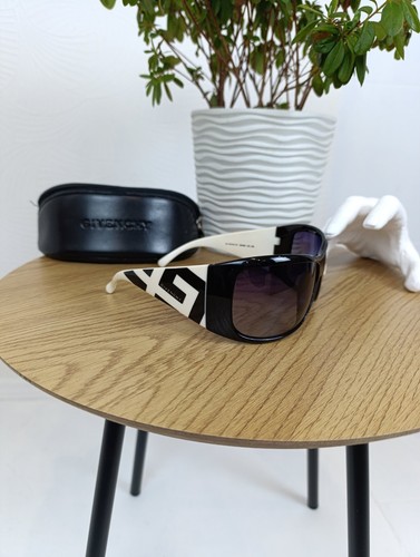 OCCHIALI DA SOLE DONNA GIVENCHY - Foto 5 di 16