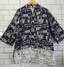 Marla Wynne Ladies Stipple Jacquard Jacket Collarless Navy White Abstract Print